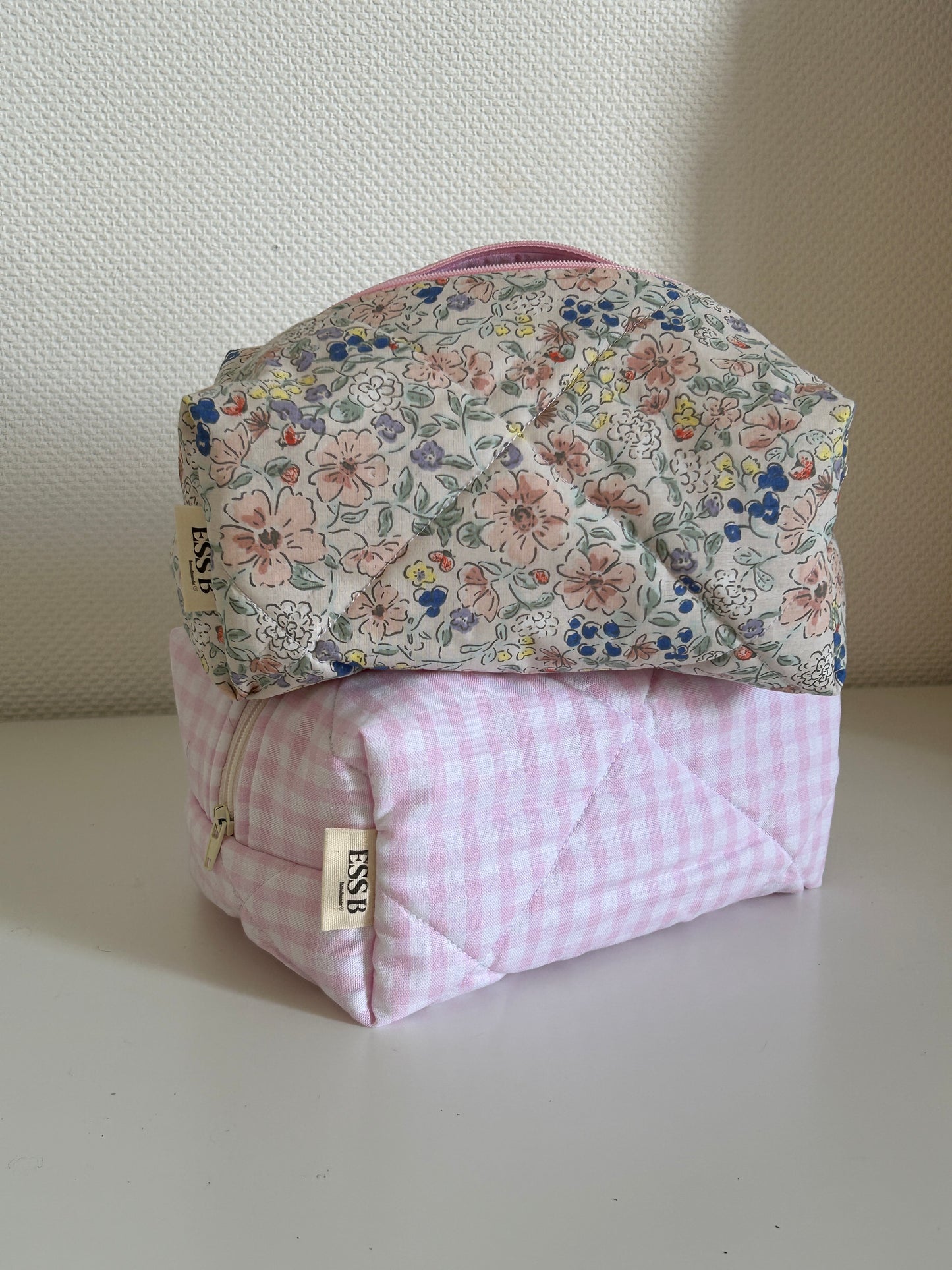 La trousse - pastel flowers